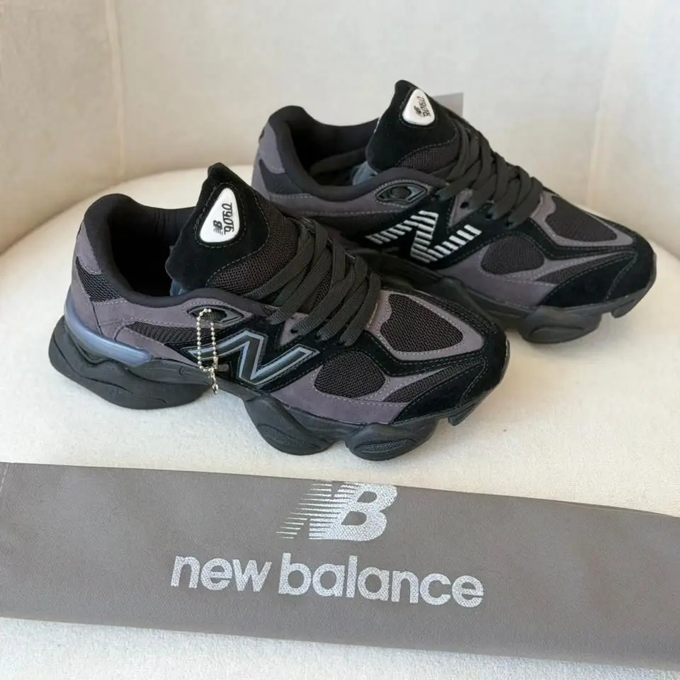 NB 9060 - All Black, ângulo 1 de 5